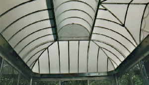 Gazebo vista interna con copertura in policarbonato